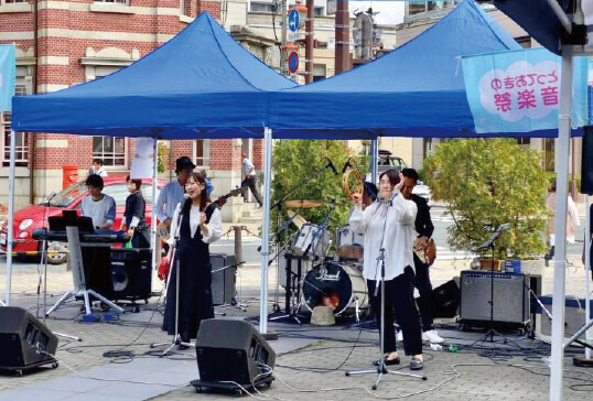 クラブ活動の写真 軽音楽部